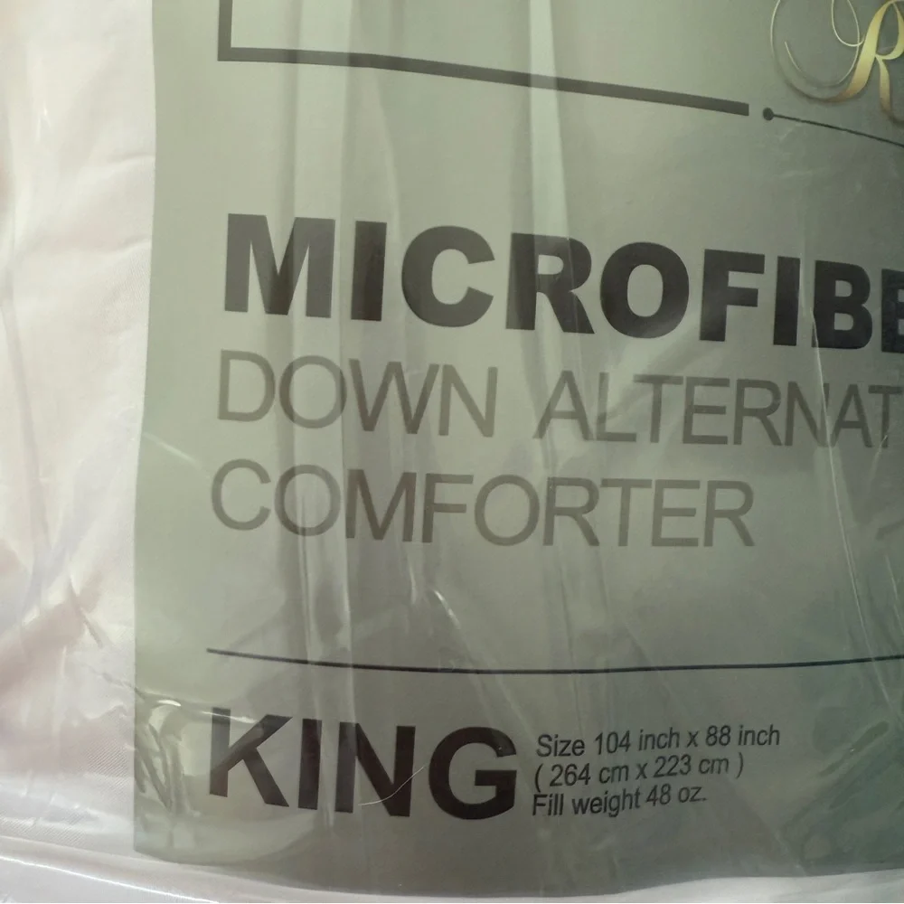 🆕 Royal Luxe King Size Microfiber Down Alternative Comforter 🌸 Light Pink –🌸NWT